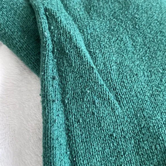 Evergreen v-neck sweater - Picture 16 of 17